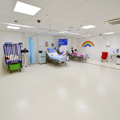 Spaces can be adapted to suit different scenarios. This space features a children’s ward simulation.