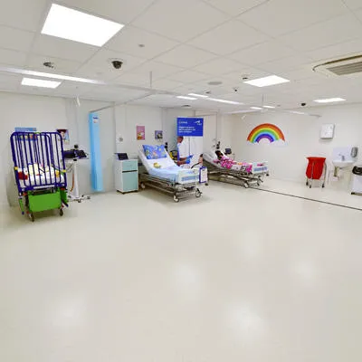Spaces can be adapted to suit different scenarios. This space features a children’s ward simulation.