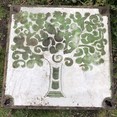 One of the flags with a tree theme
