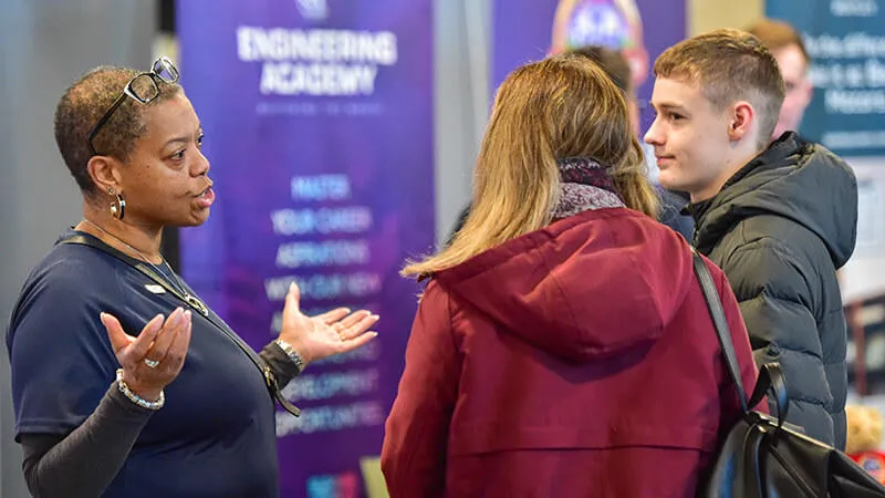 Talk with apprenticeship experts