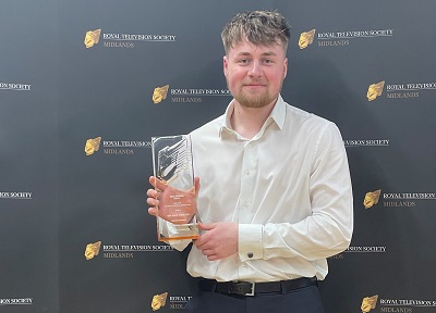 Duncan Stephens with his award