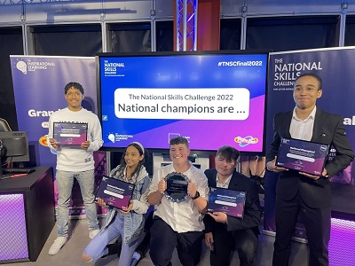 The winners of the National Skills Challenge with their certificates