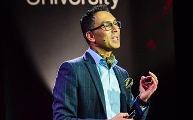 Professor Raheel Nawaz delivering his TEDx talk 