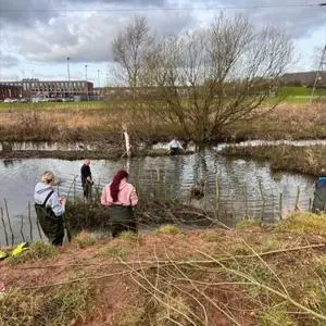 Biological Science students rewilding the River Trent.