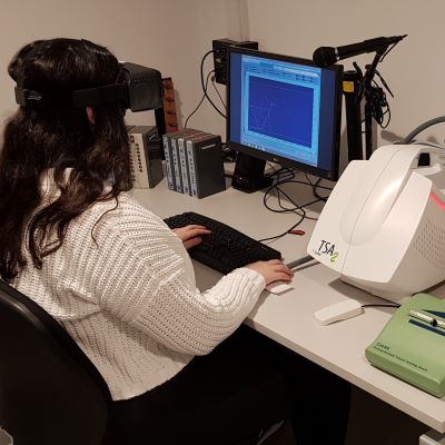 Virtual Reality with Temperature Pain Stimulus